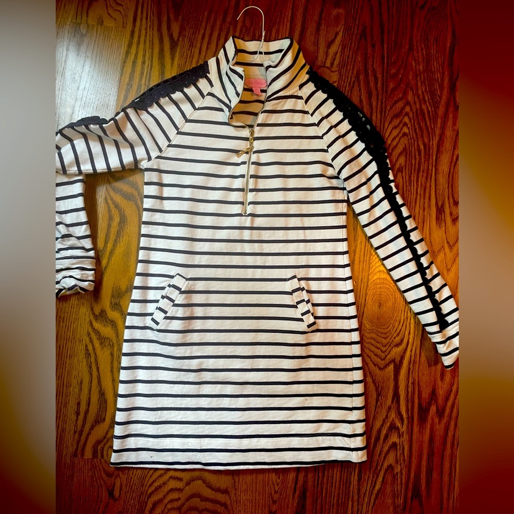 Lily Pulitzer dress/tunic. So cute and comfy!